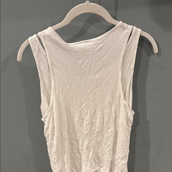 Cheap Monday Cream Ruched Sleeveless Tank - Picture 4 of 5